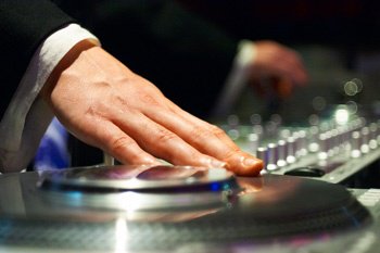 4 Ways in Which Advance Planning Will Save Your Wedding Wedding Vendor - DJ