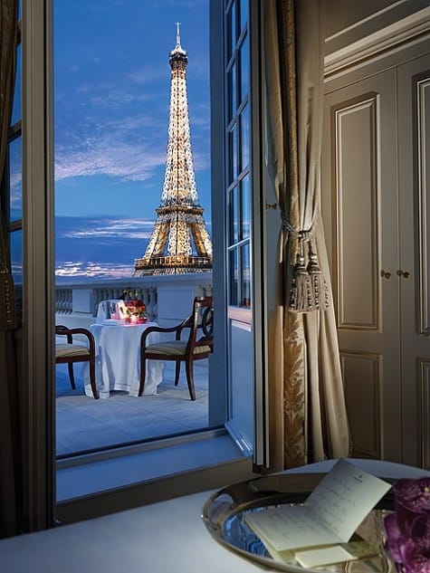 Wedding Planning: What to Take Care of 6-9 Months In Advance Paris, France Honeymoon