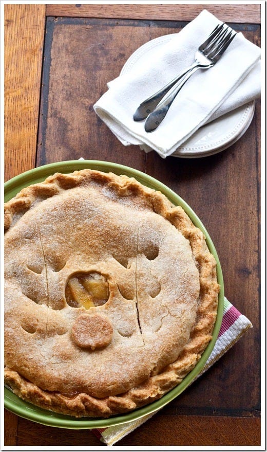 Fun Local Food Ideas for Your Wedding Reception Classic American Apple Pie