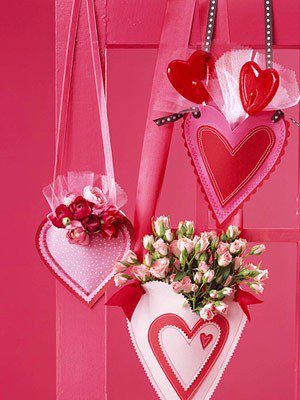 How to Create a Valentine’s Wedding Velentine's Day Decor