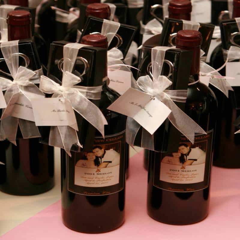5 Tips for Choosing the Perfect Wedding Favors