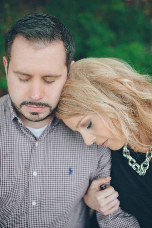 Patschke_Piazza_Anna_Smith_Photography_KendraandMikeDallasarboretumrainengagementsessionannasmithphotography2_low