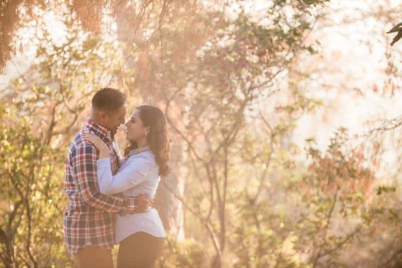 Duarte_Penate_Elmer_Escobar_Photography_BeautifulGriffithParkEngagementPhotosEstherandSteve39_low