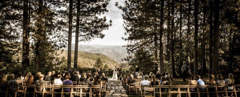 A Wedding Under $10,000 – Is It Possible? 