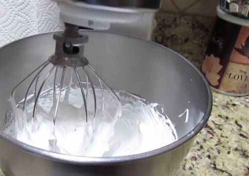diy three-tier cake topper using sugerveil