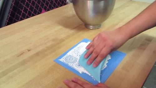 diy three-tier cake topper using sugerveil