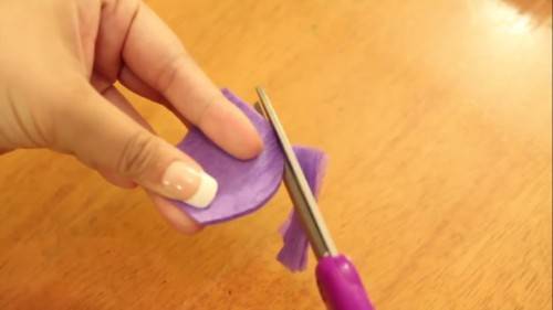 diy lavender crepe paper flower