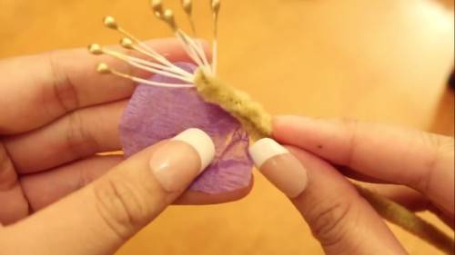diy lavender crepe paper flower