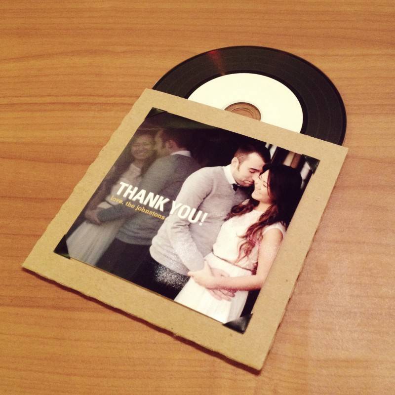 CD-Favor-with-Instagram-Prints-DIY-1