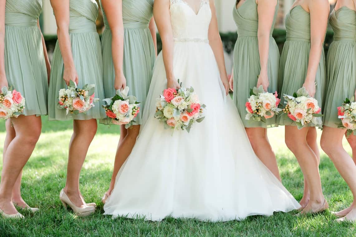 Photo by Mod Wedding | modwedding.com