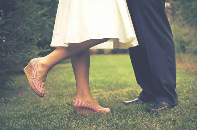 Tips For Choosing The Right Shoes For Your Outdoor Wedding
