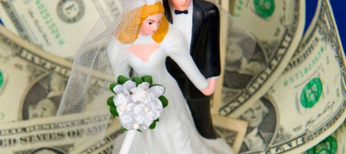 Going Into Debt For Your Wedding: Is It Worth It? Going Into Debt For Your Wedding: Is It Worth It?