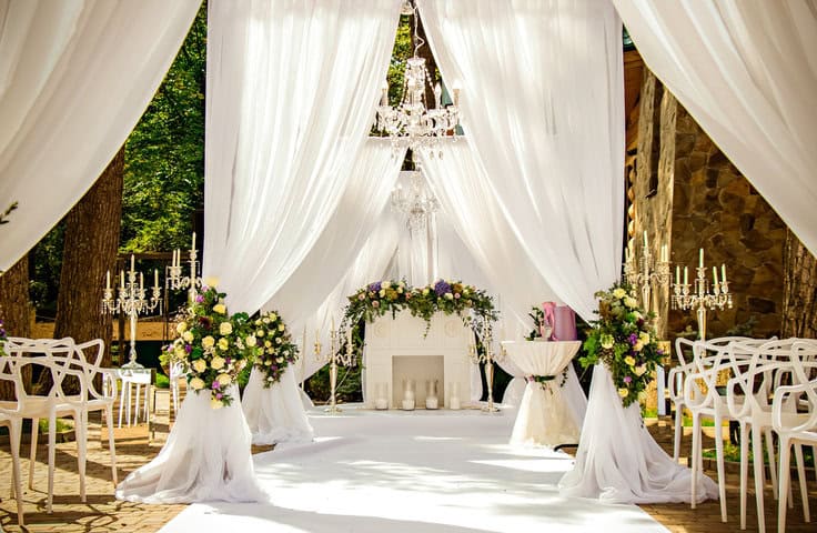 How to Choose Wedding Colors That Match Your Theme (Easy Guide) 10 How to Choose Wedding Colors That Match Your Theme (Easy Guide) 9
