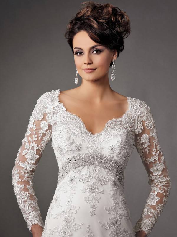 10 Gorgeous Long Sleeve Wedding Dresses You Will Love