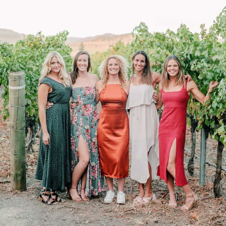 How to Nail Wedding Dress Code Without Overdoing It 13