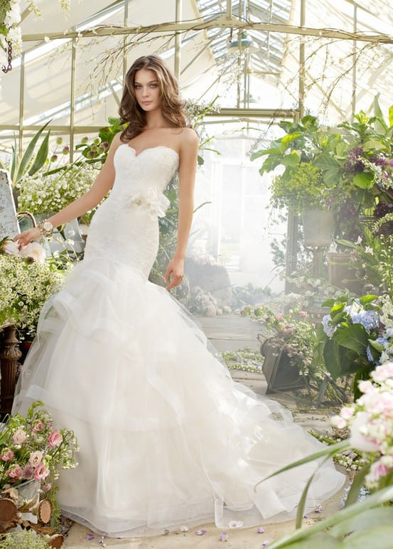 Tips to Stave Off the Sweat for Outdoor Summer Weddings Tips to Stave Off the Sweat for Outdoor Summer Weddings