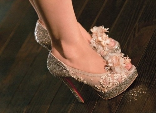 Adding Sparkle to Your Winter Wedding: 4 Ways Wedding Shoes with Glitter