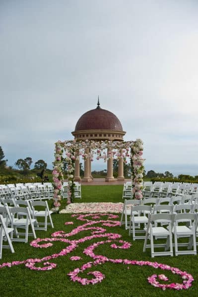 5 Genius Wedding Ideas to Make Your Wedding Stand Out Wedding Ceremony Decor