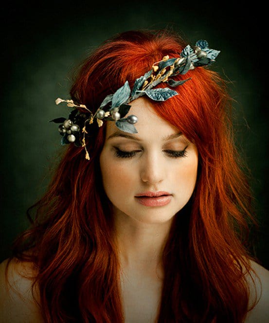 4 Unique Types of Bridal Accessories Wedding Headband/Crown