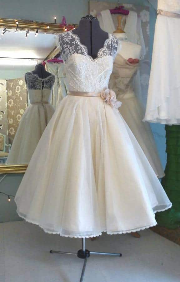 Beautiful Vintage Wedding Dresses Short Lace Vintage Wedding Dress