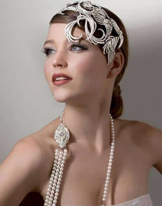 Headpiece and Pearls for Flapper Wedding