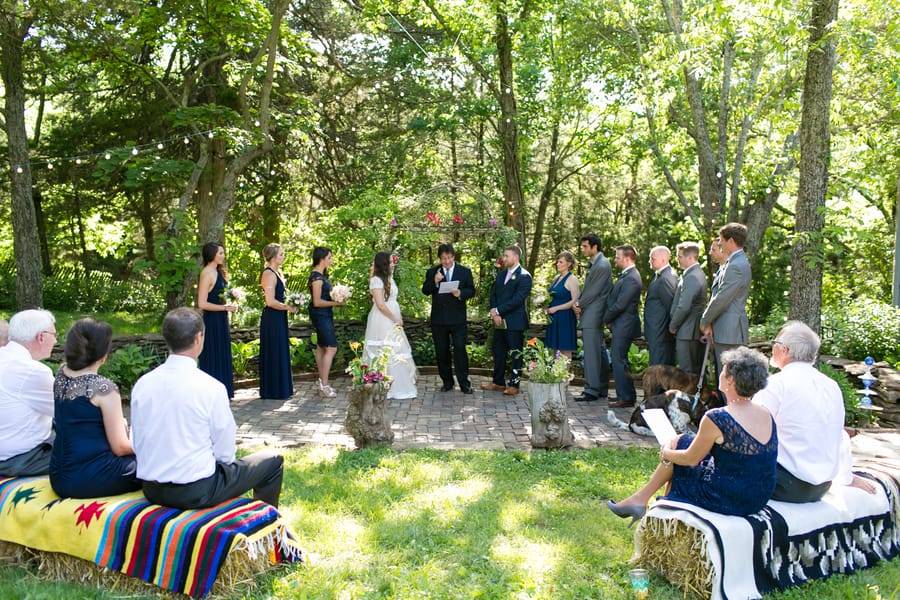 Great Ideas for a Romantic Backyard Wedding 14