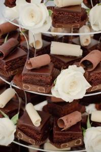 X Alternatives to Traditional Wedding Cakes
