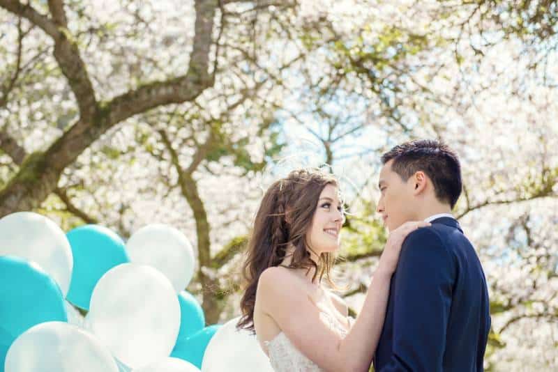 Gill_Mau_LEstelle_Photography_lestellevancouvercherryblossomsweddingengagement14_low