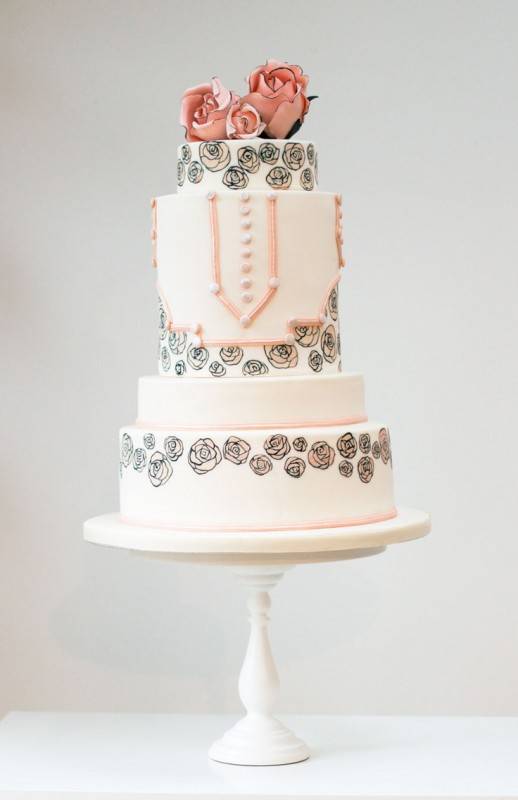 Plan a Stunning Flapper Wedding 10 vintagetearoses.com