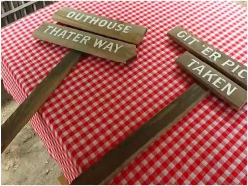 diy wedding signs
