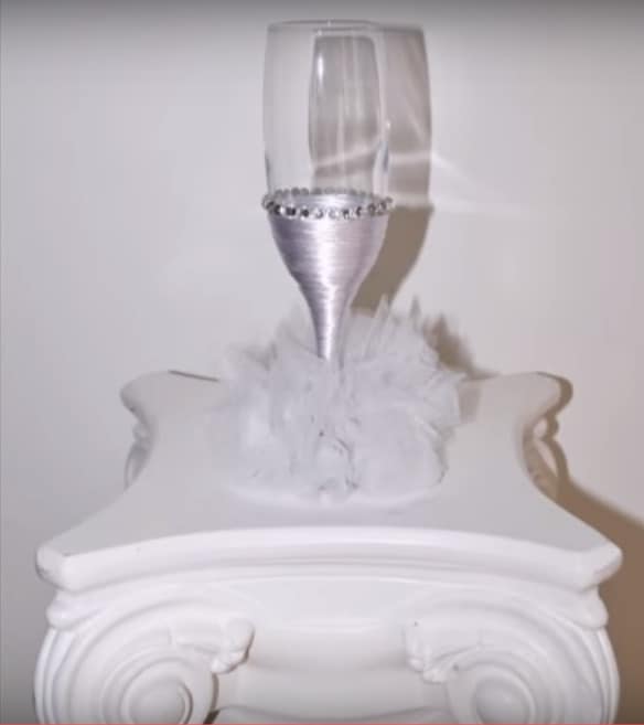 DIY Bridal Champagne Glass – Bring a Beautiful Twist to the Plain Glass 15 diy bridal champagne glass