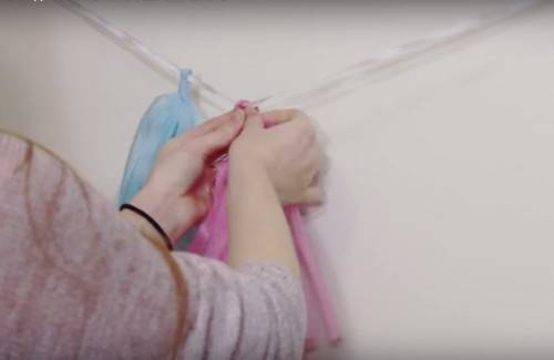 diy tissue tassel garland