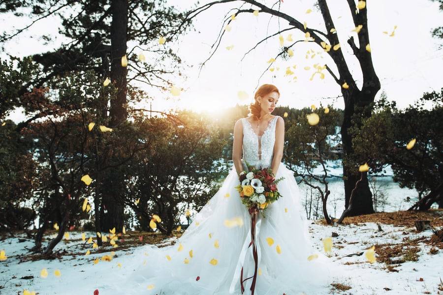 Inspiration: Stunning Bridal Portrait Ideas 31