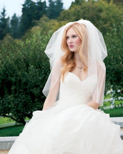 5 Wedding Veil Styles For Every Bride 14