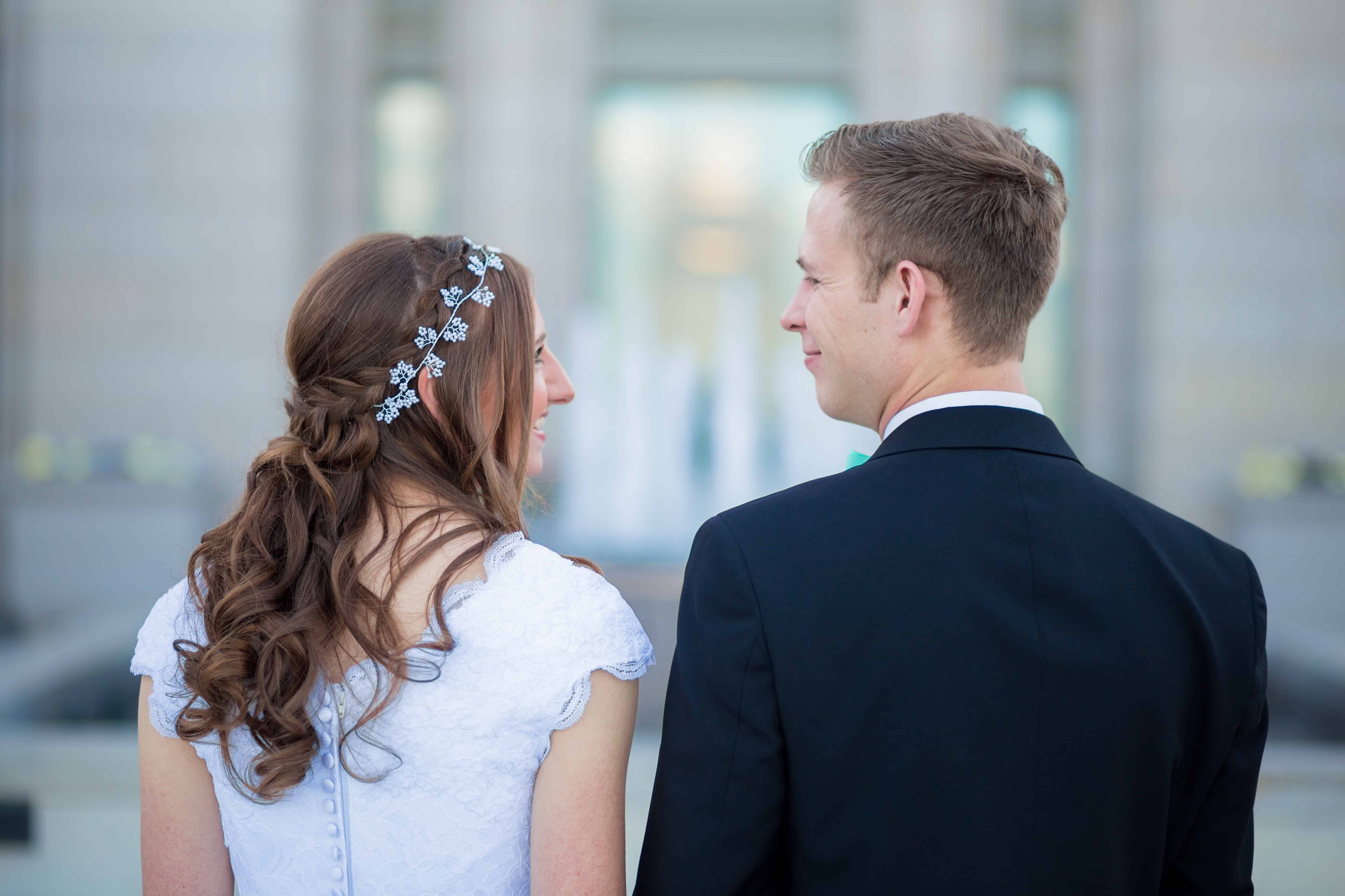 10 Common Wedding Vow Mistakes You'll Want to Avoid 19