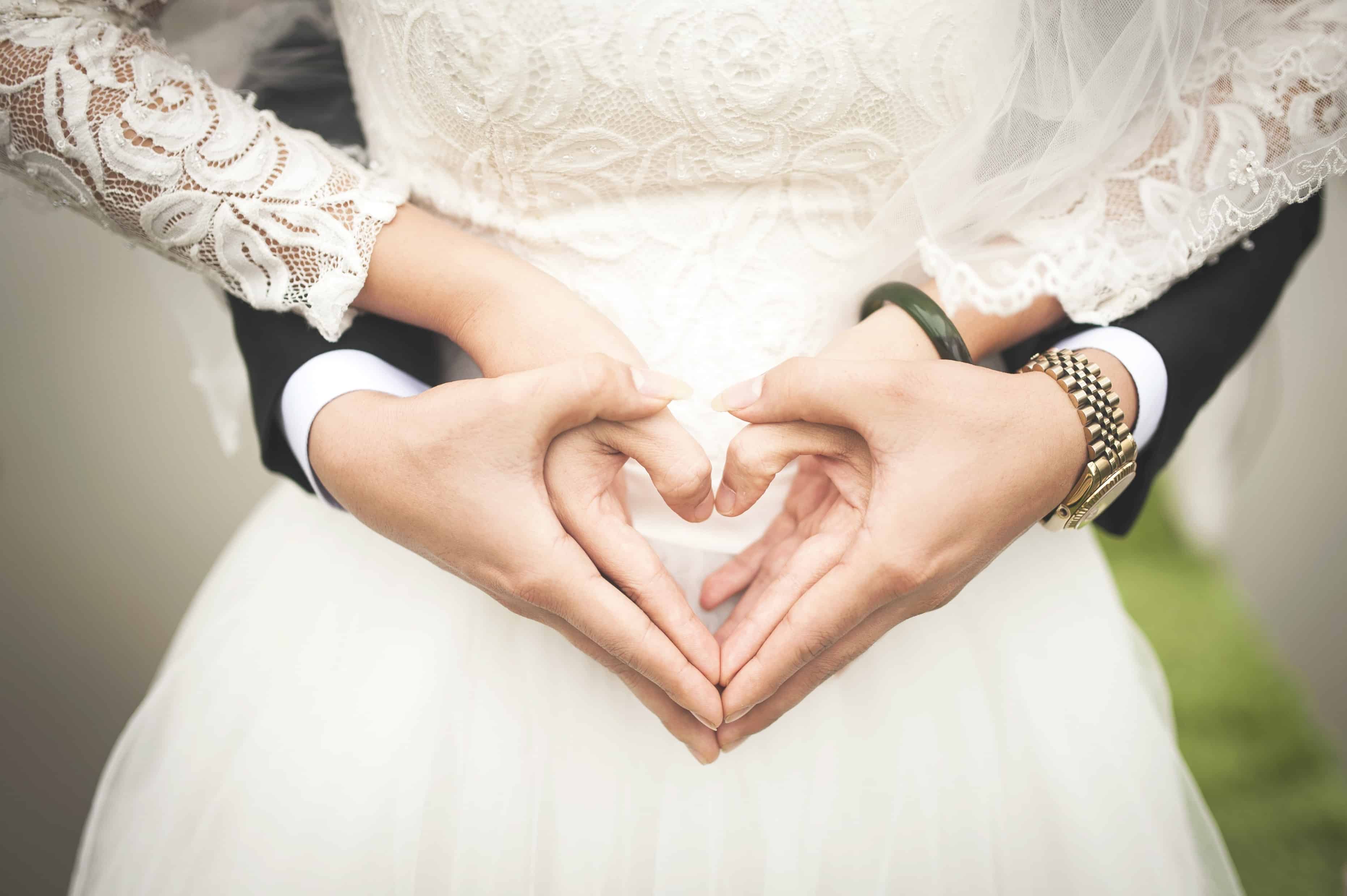 10 Common Wedding Vow Mistakes You'll Want to Avoid 15
