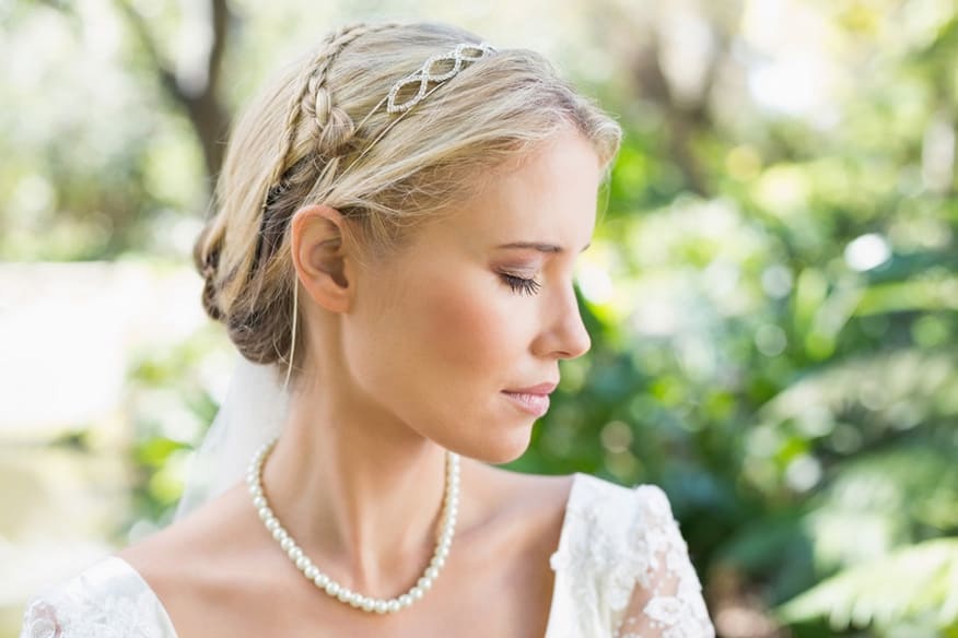 10 Gorgeous Bridal Accessories for your Dream Wedding 25