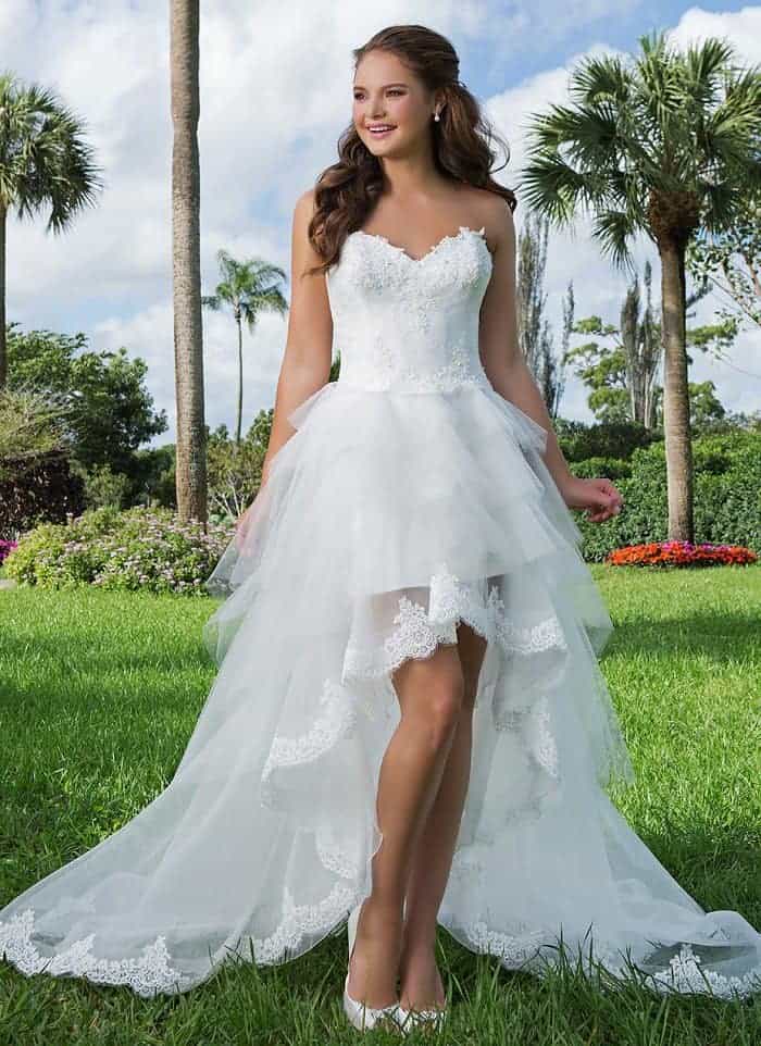Classic and elegant tea-length wedding dress