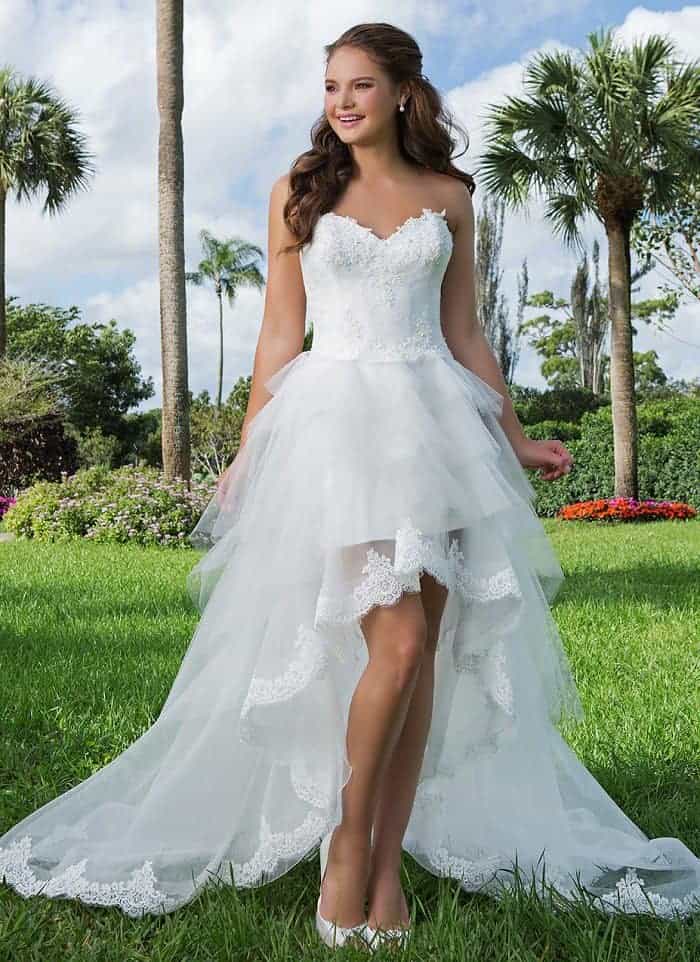 10 Stunning Tea Length Wedding Dresses For 2018 10 Stunning Tea Length Wedding Dresses For 2018