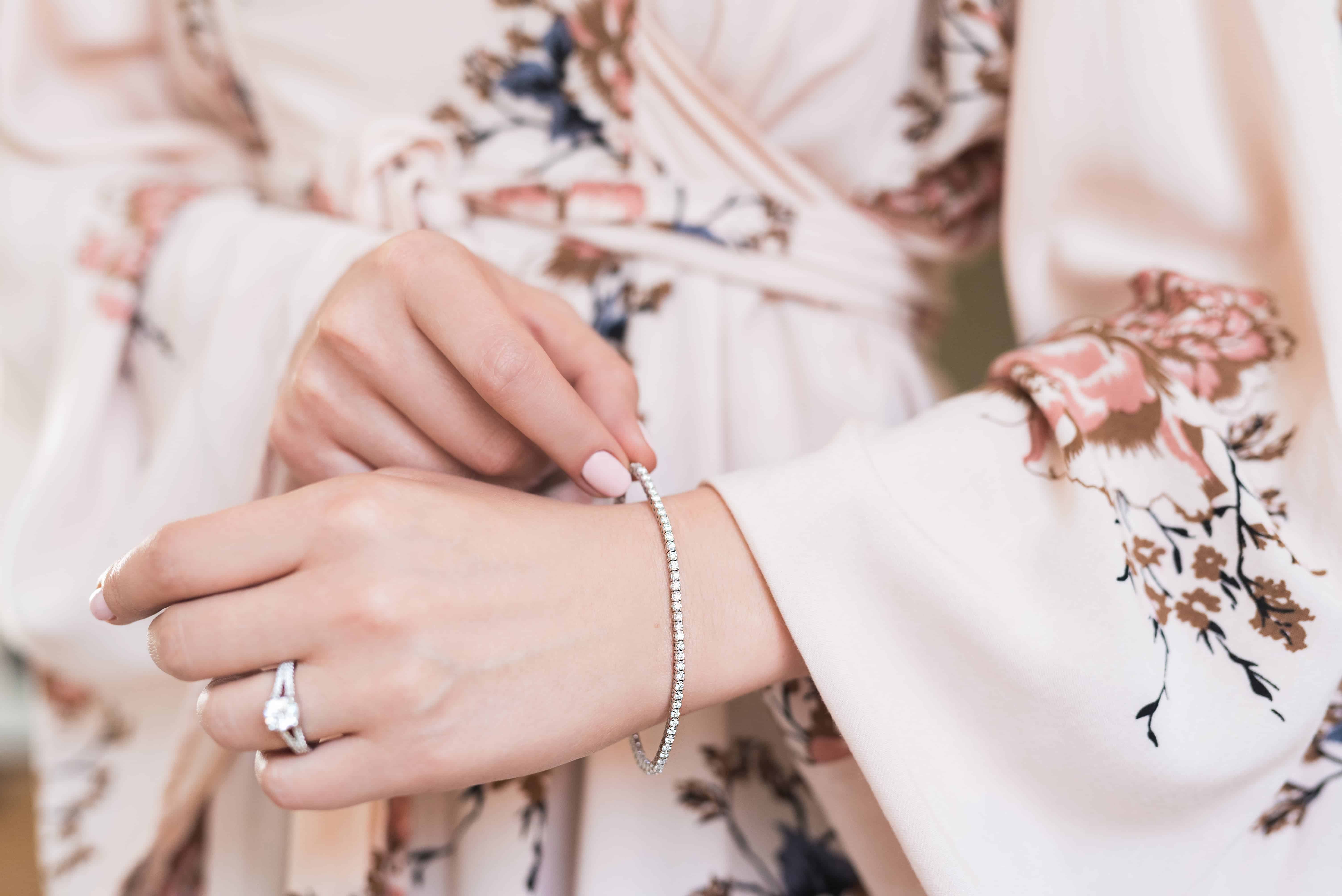 5 Bridal Jewelry Trends for Minimalist Brides 23
