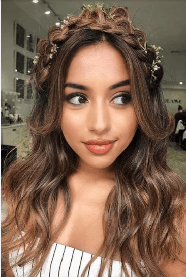 25 Attractive Wedding Styles for Long Hair 45