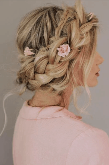 25 Attractive Wedding Styles for Long Hair 61