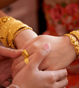 30 Stunning Wedding Traditions From All Around The World 205