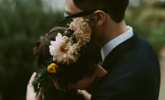 25 Impressive Flower Crown Ideas For Your Wedding 95