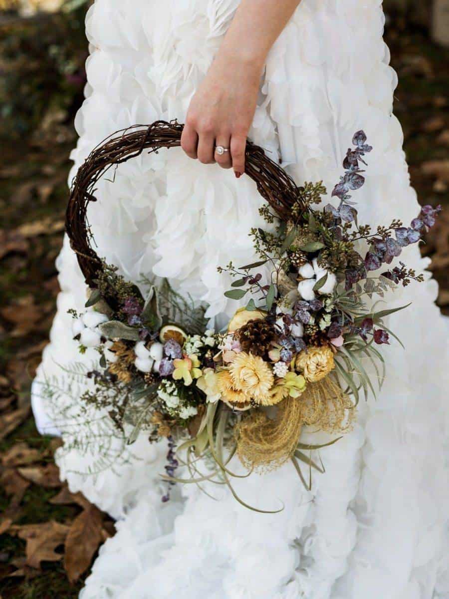 3 Hoop Bouquet Ideas for your Bridesmaids 7