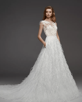 26 Feather Accented Wedding Gowns For Dreamy Brides 519