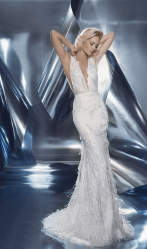 26 Feather Accented Wedding Gowns For Dreamy Brides 73