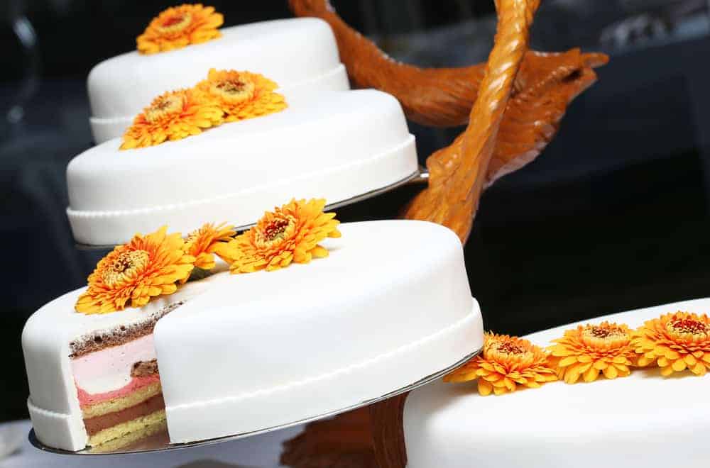Why Is It Worth Visiting Wedding Shows and Fairs?