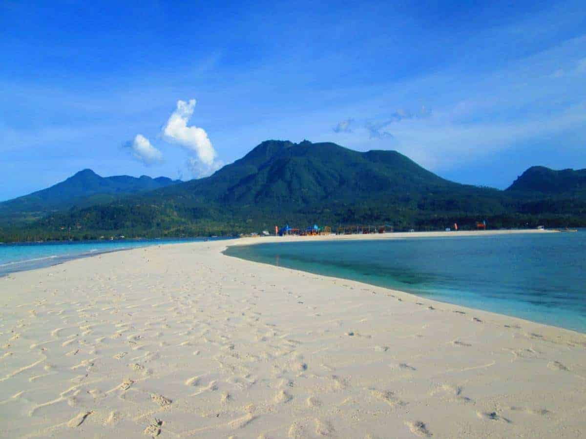 11 Most Visited and Loved Islands Around The Globe Where You Can Elope