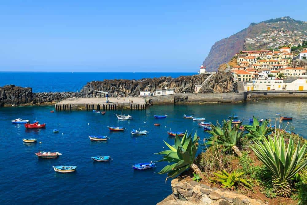 11 Most Visited and Loved Islands Around The Globe Where You Can Elope